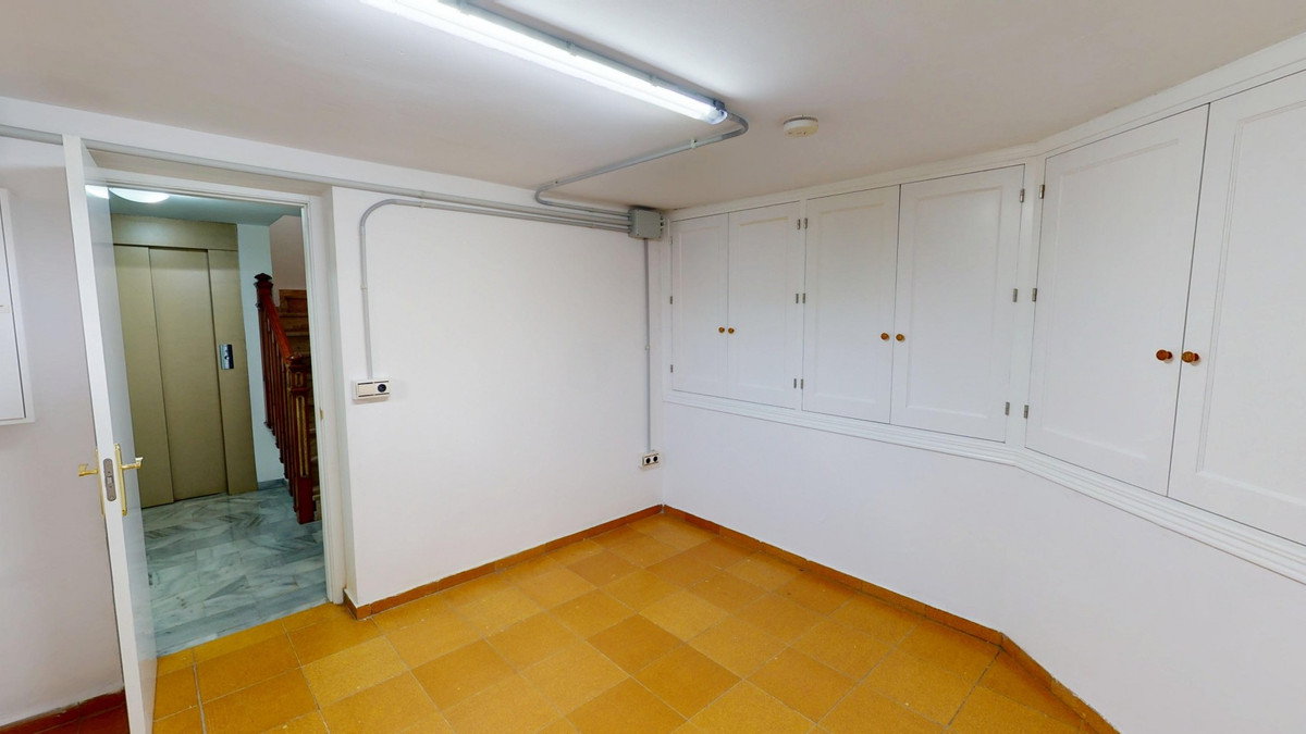 9b812929296d2785b38d78ea93ee61b5 - 43