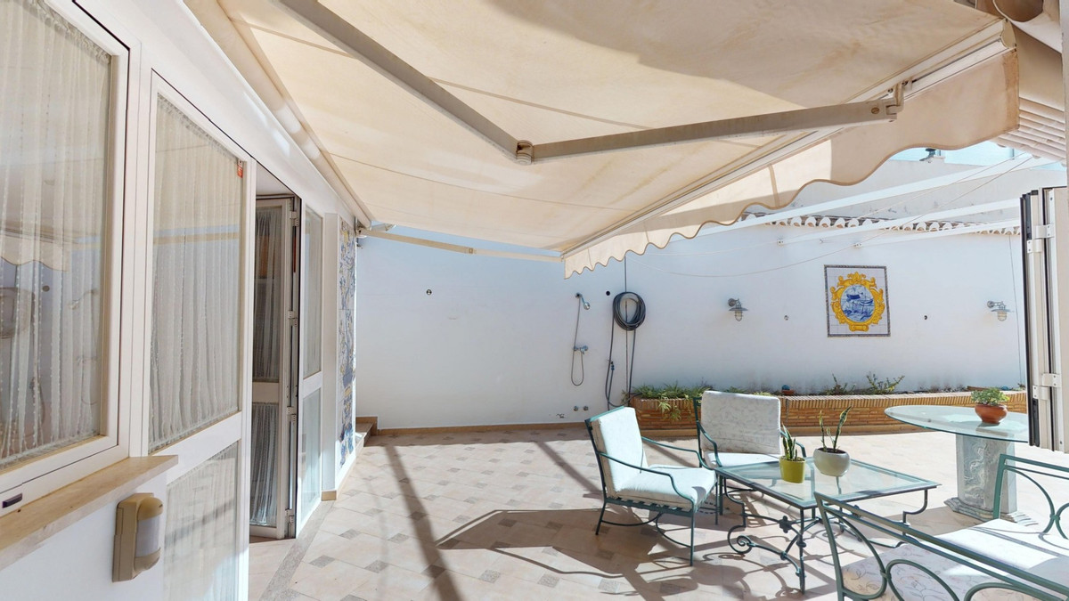 9b812929296d2785b38d78ea93ee61b5 - 50