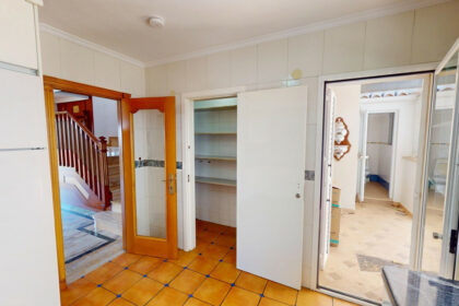 9b812929296d2785b38d78ea93ee61b5 - 8