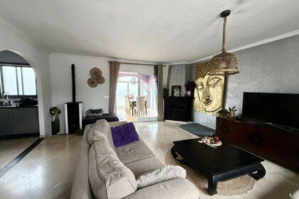 9cd43272b8b4434d8c1bd42973c43946 - 10