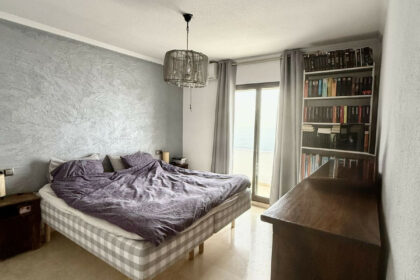 9cd43272b8b4434d8c1bd42973c43946 - 16