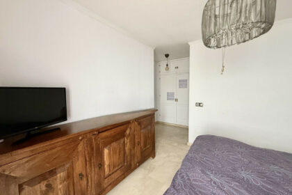 9cd43272b8b4434d8c1bd42973c43946 - 17