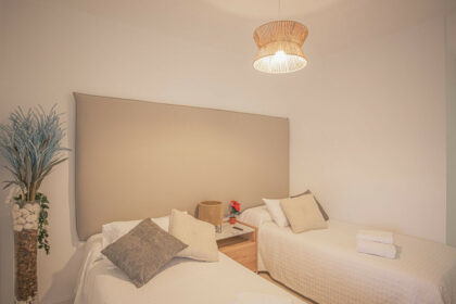 9cd8b32b570db367fa28d9eb23c4c54d - 18