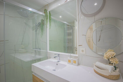 9cd8b32b570db367fa28d9eb23c4c54d - 32