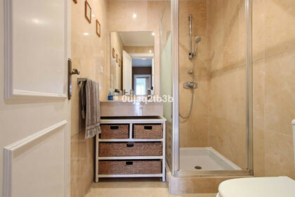 9cea30495f19d8fdf77db2b2b434aa31 - 12