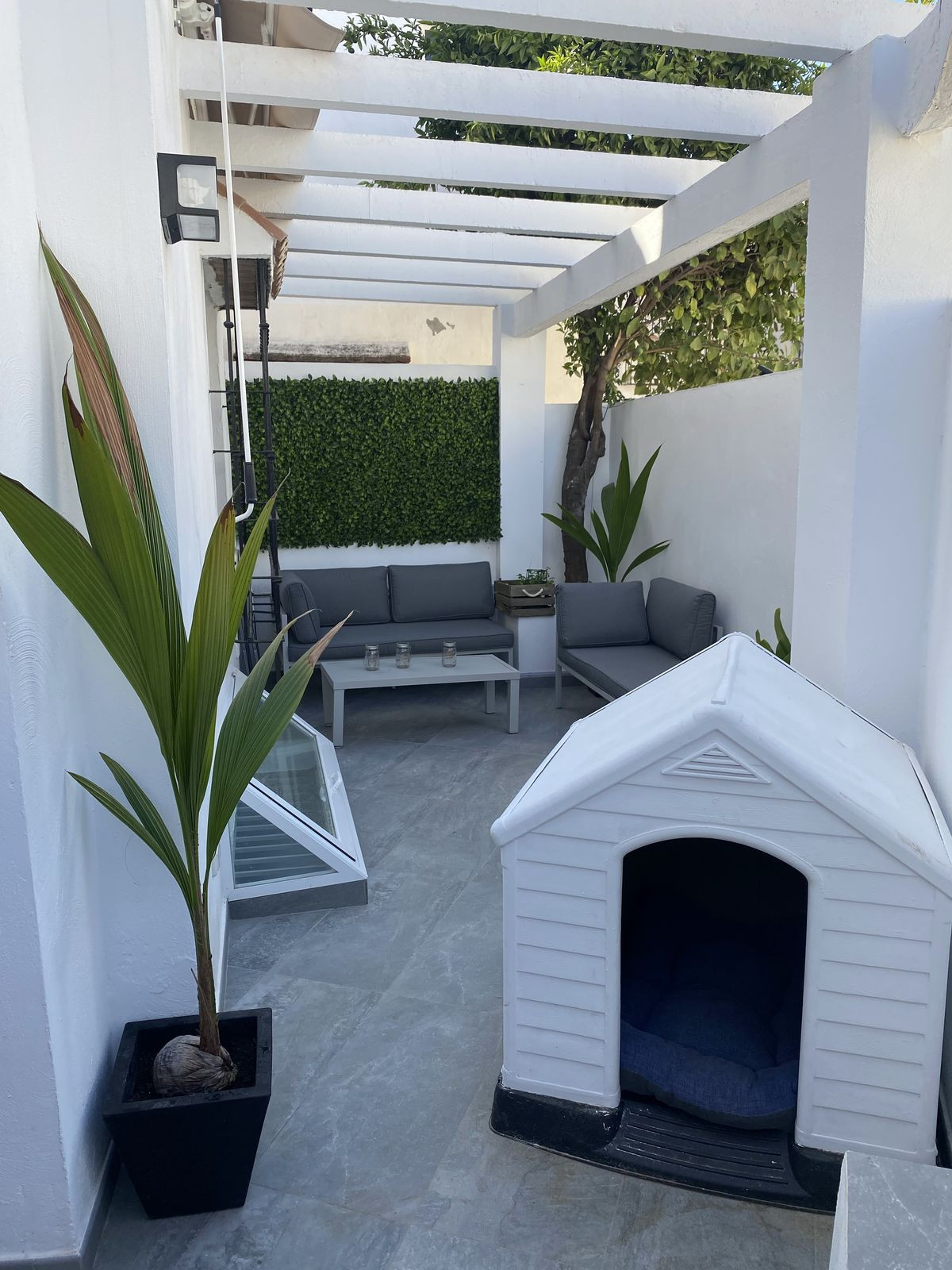 9d47ffcb201cbb96d33c22d697f9890a - 12