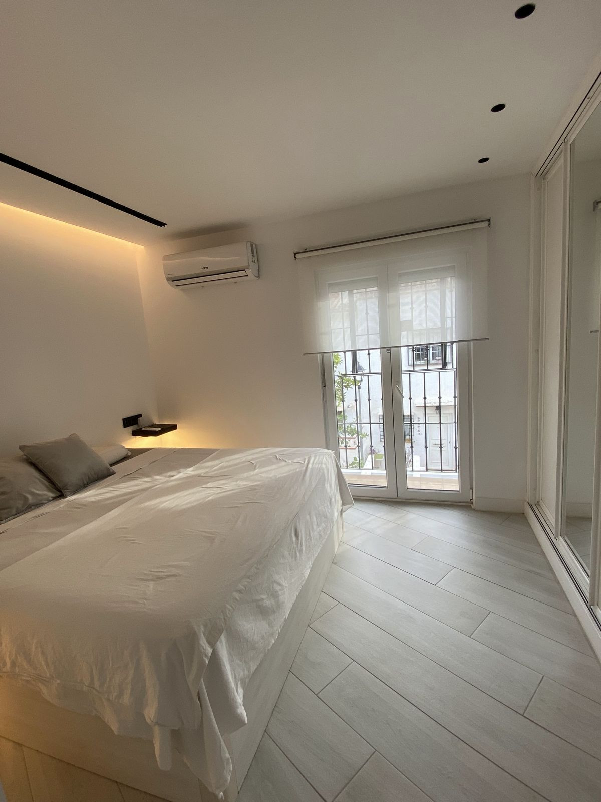 9d47ffcb201cbb96d33c22d697f9890a - 14