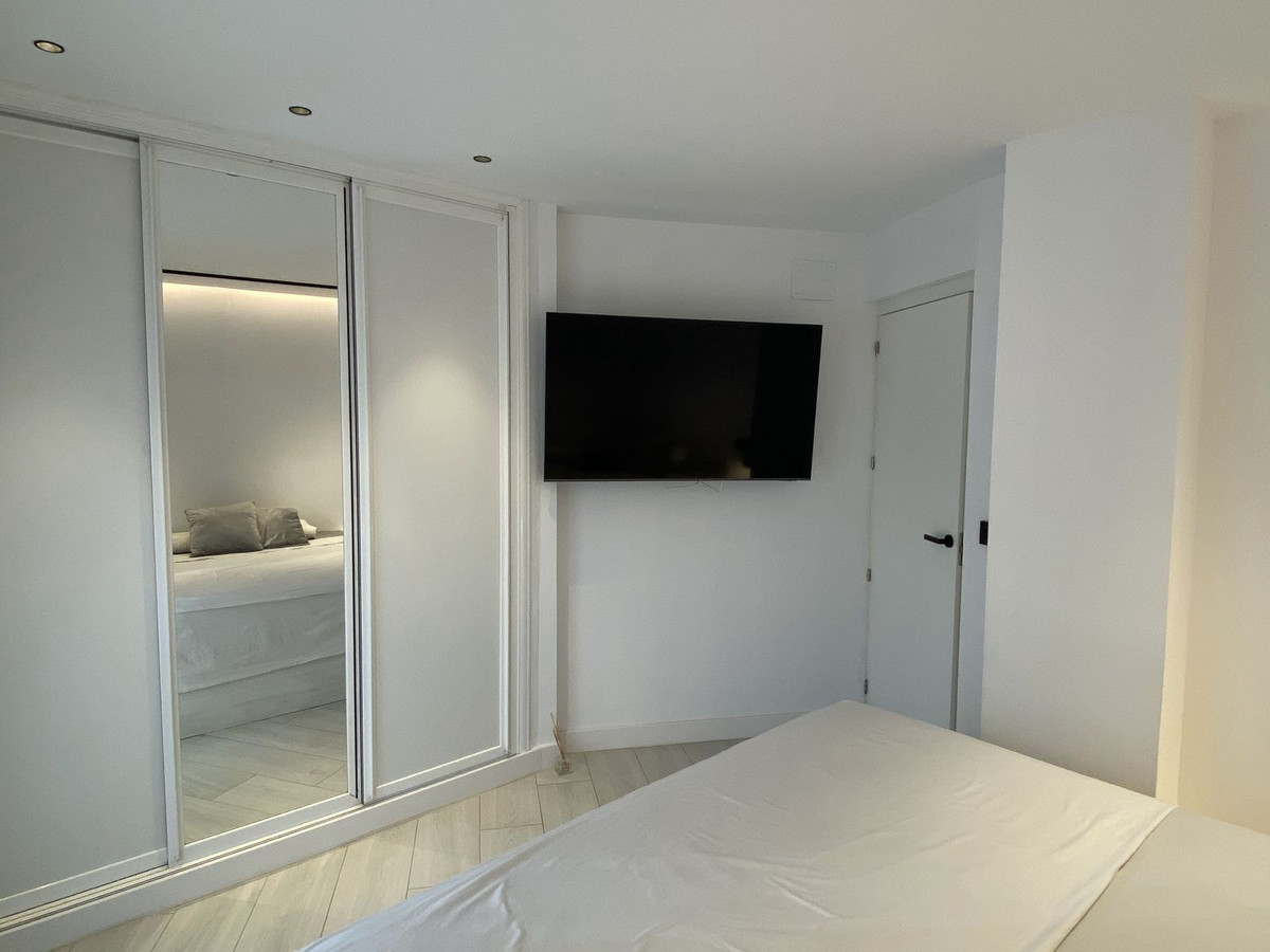 9d47ffcb201cbb96d33c22d697f9890a - 16