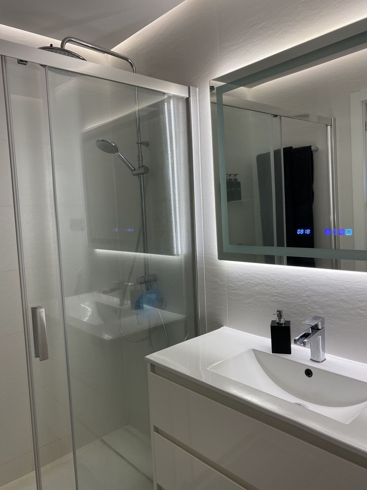 9d47ffcb201cbb96d33c22d697f9890a - 18