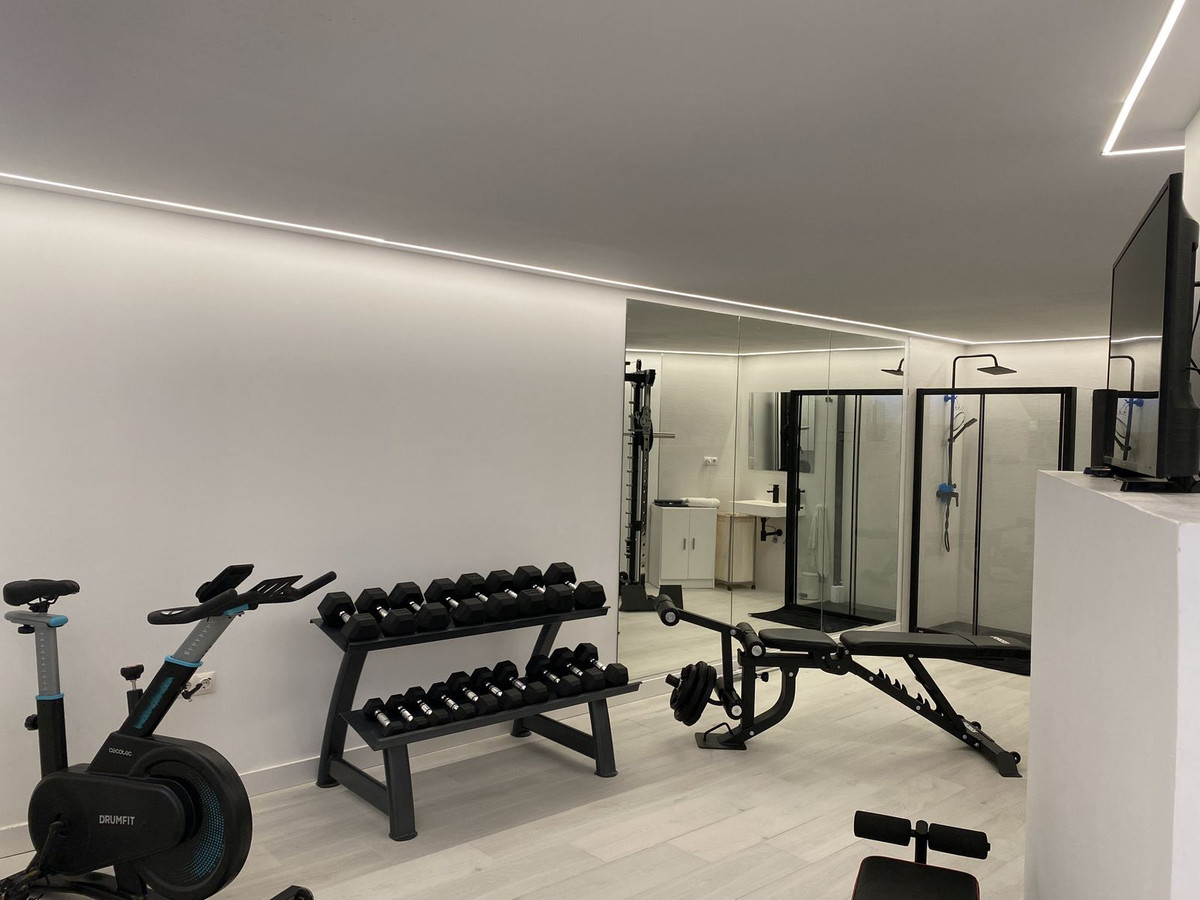 9d47ffcb201cbb96d33c22d697f9890a - 25