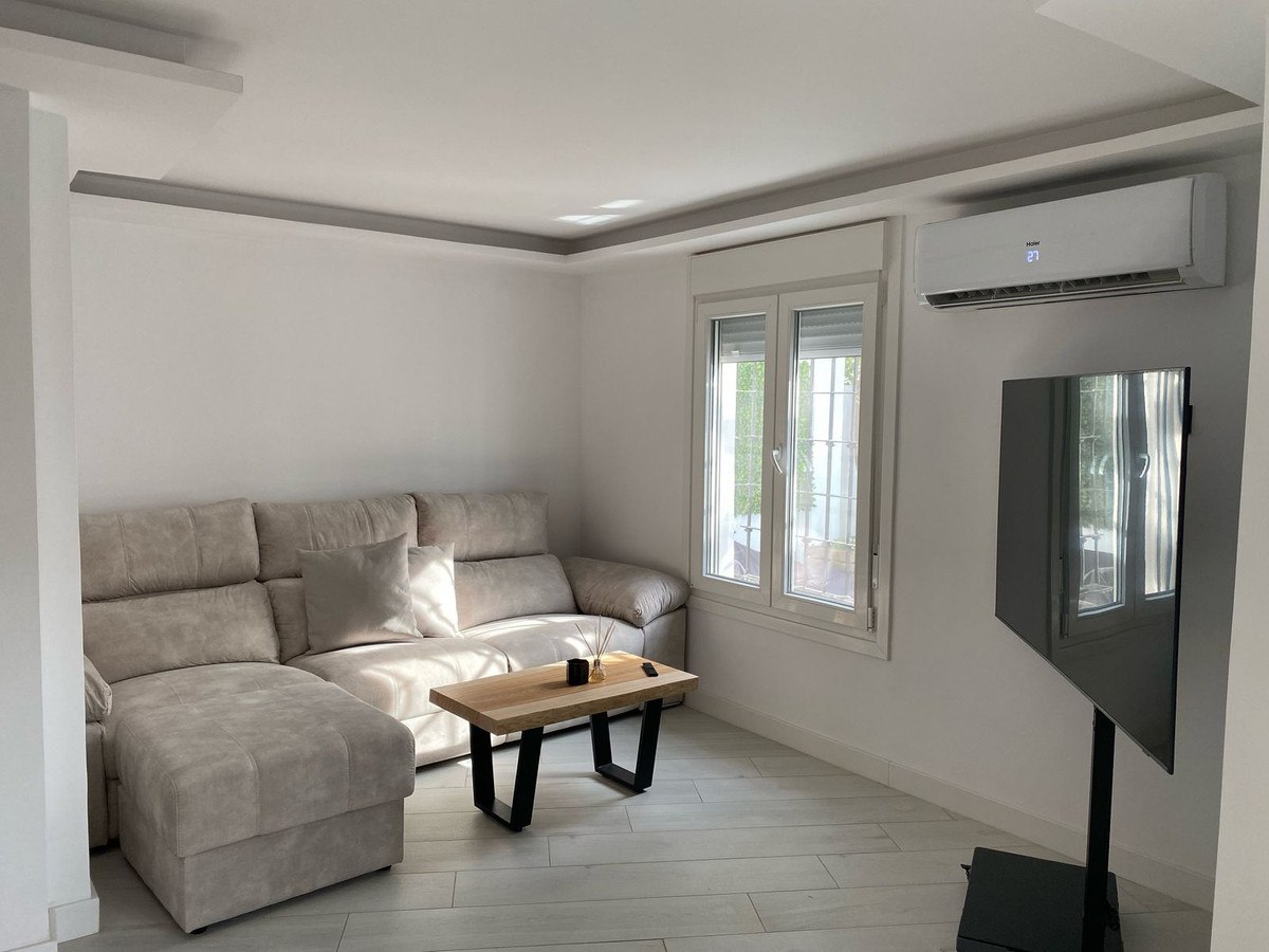 9d47ffcb201cbb96d33c22d697f9890a - 8