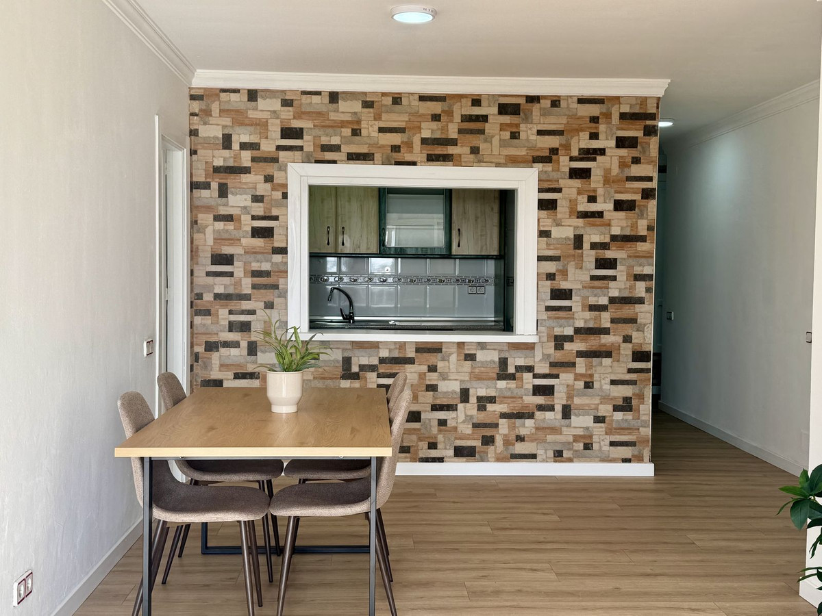 9d513eae2fb262397eadbcb019ec349b - 4