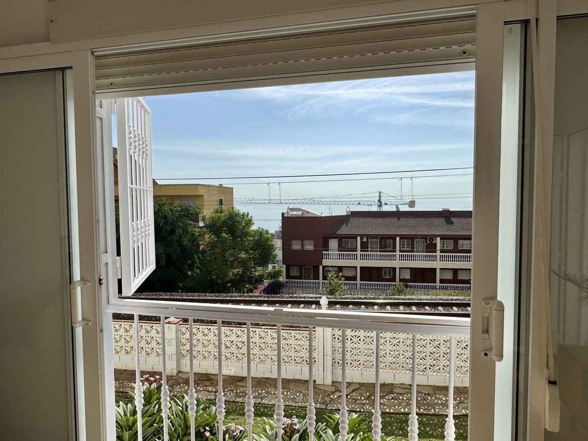 9d513eae2fb262397eadbcb019ec349b - 9