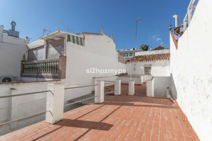 9da951c1acaa908a68f29187b05af754 - 2