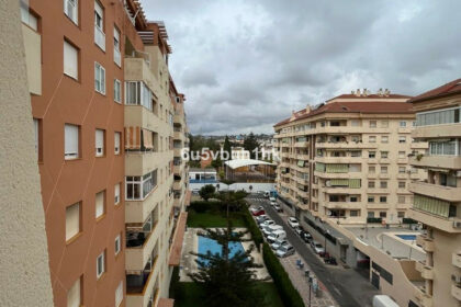 9e1dd4ac0441150cad8a4424bb56ca6a - 43