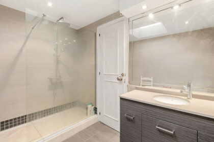 9e93091014078ff55b3e2fdf98743506 - 10