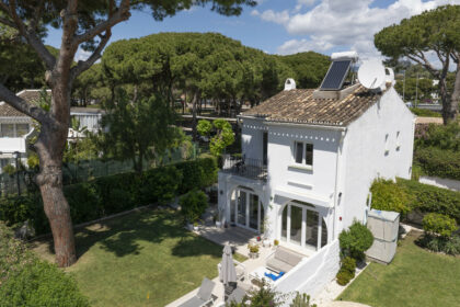 9ee63927d4ee2946ca167898e0362de1 - 1