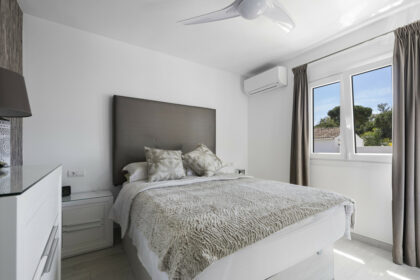 9ee63927d4ee2946ca167898e0362de1 - 17