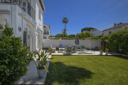 9ee63927d4ee2946ca167898e0362de1 - 29