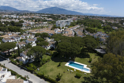 9ee63927d4ee2946ca167898e0362de1 - 33