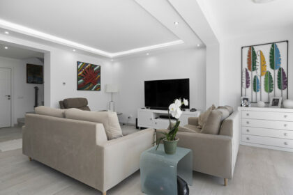 9ee63927d4ee2946ca167898e0362de1 - 9