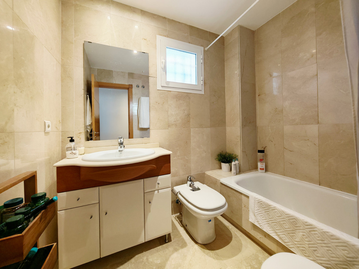 9eeff487154d97cefa2c85988f6b0b7e - 7