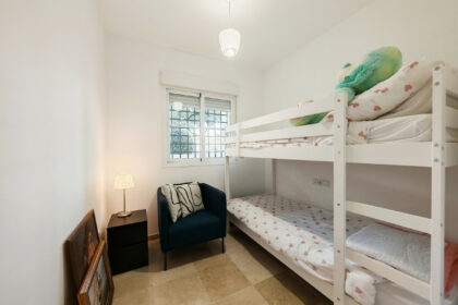 9eeff487154d97cefa2c85988f6b0b7e - 8