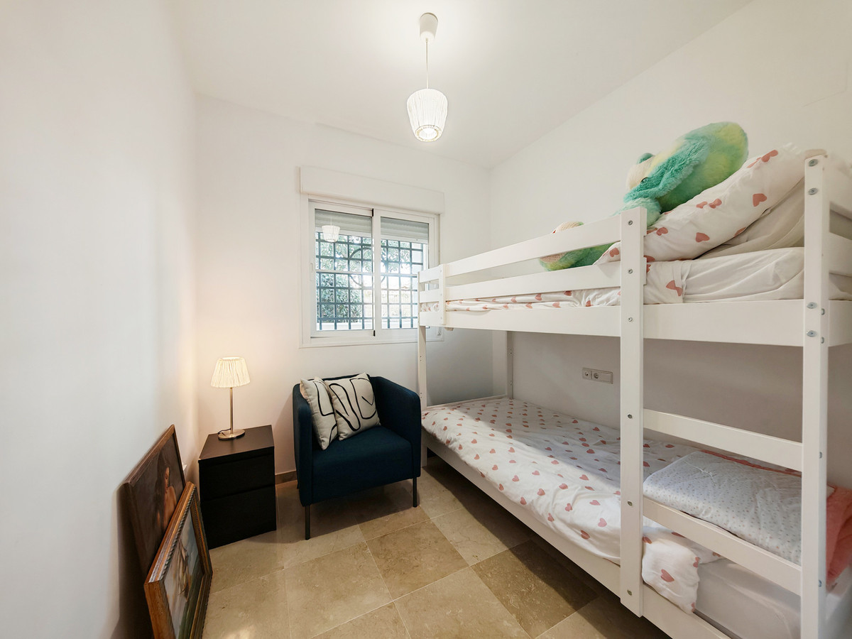 9eeff487154d97cefa2c85988f6b0b7e - 8