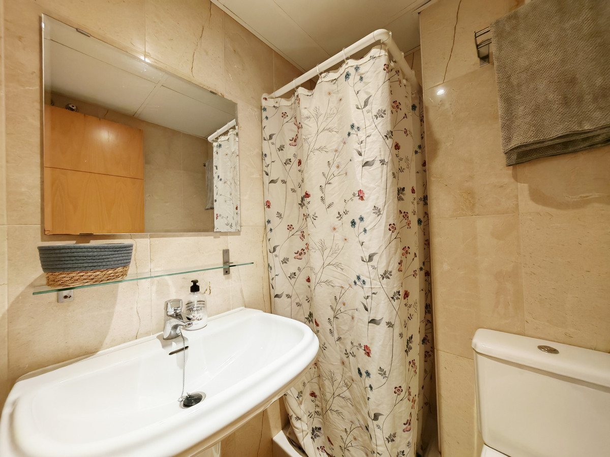 9eeff487154d97cefa2c85988f6b0b7e - 9