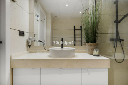 9f09d5ae5a3d41cd3156c410127bad4d - 22