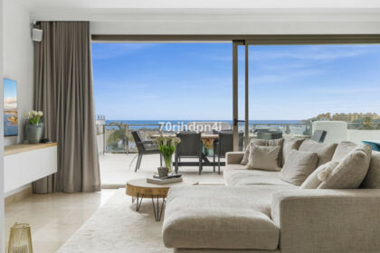 9f09d5ae5a3d41cd3156c410127bad4d - 24