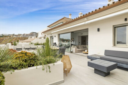 9f09d5ae5a3d41cd3156c410127bad4d - 30