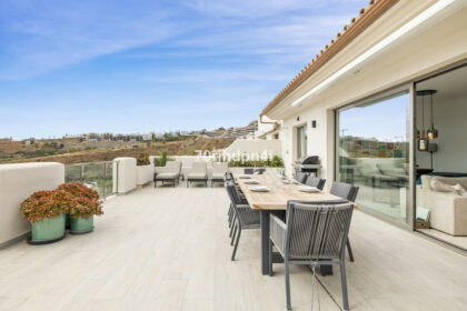 9f09d5ae5a3d41cd3156c410127bad4d - 33