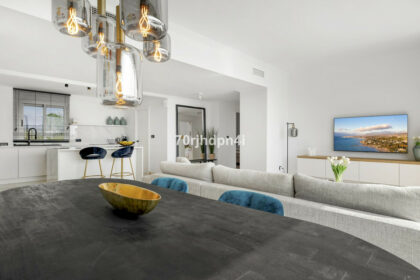 9f09d5ae5a3d41cd3156c410127bad4d - 8