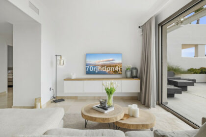 9f09d5ae5a3d41cd3156c410127bad4d - 9