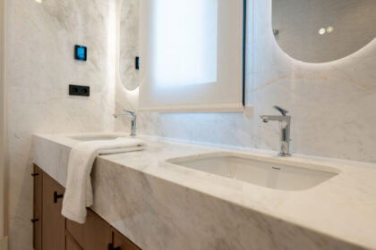 9f1460ee1af876e2e63bb5873046b056 - 12