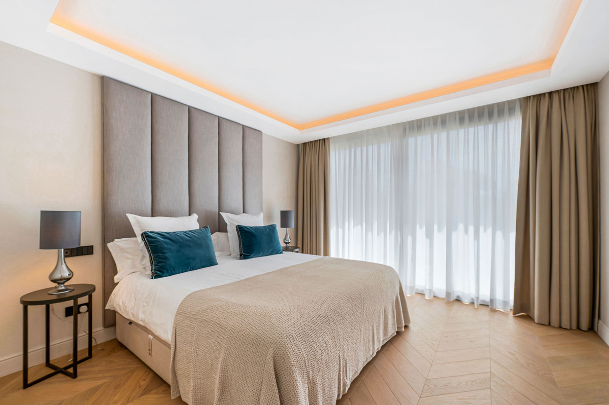 9f1460ee1af876e2e63bb5873046b056 - 22