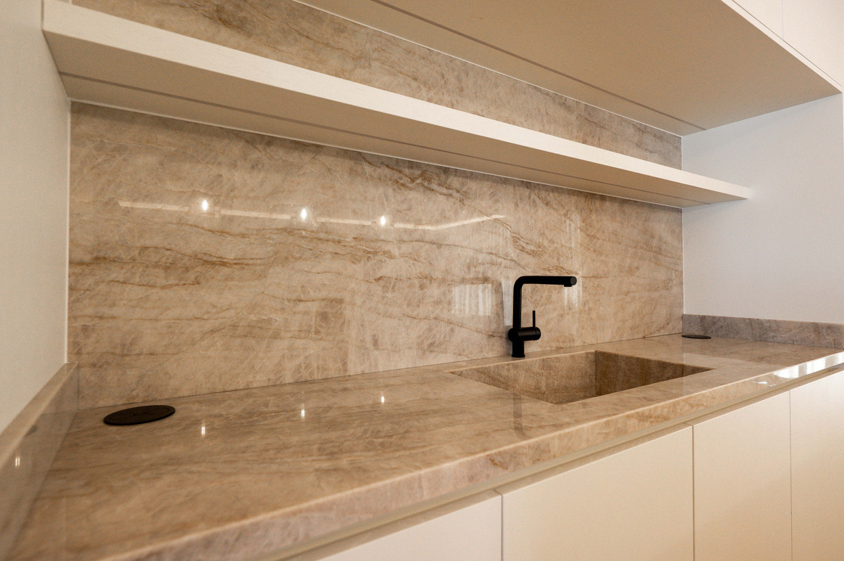 9f1460ee1af876e2e63bb5873046b056 - 7