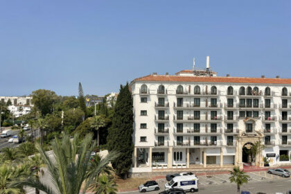 9fe50eea9f23758b41506fcf9afd70b8 - 51