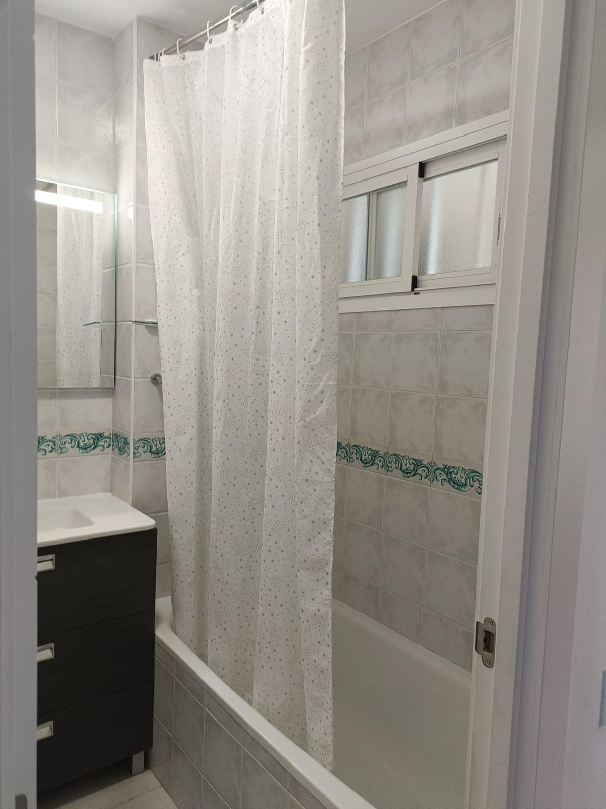 a08cc7de7db24d0d5e3caeb3763d0209 - 3