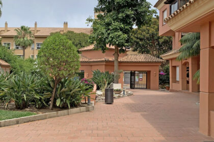 a15960596e562b634df4cdb03ba9b425 - 27