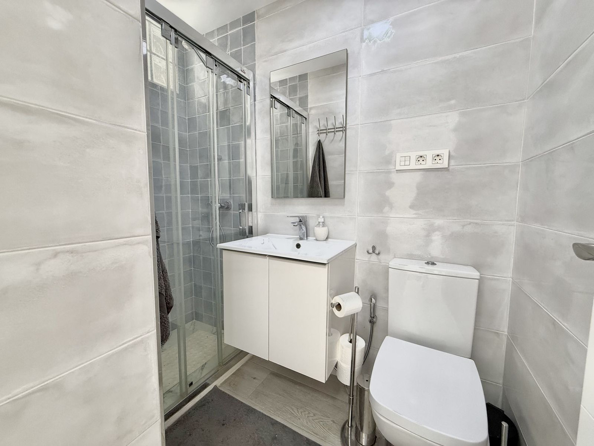 a1cc36ab62fb3700818b2ed703505723 - 11