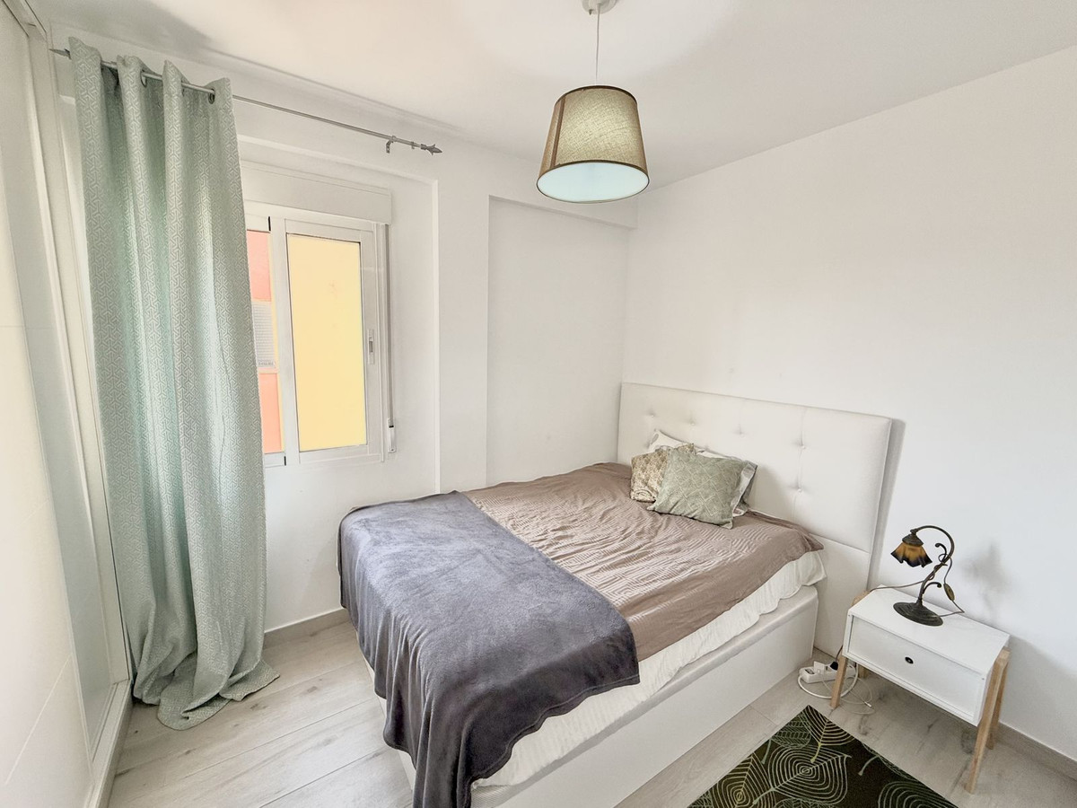 a1cc36ab62fb3700818b2ed703505723 - 12