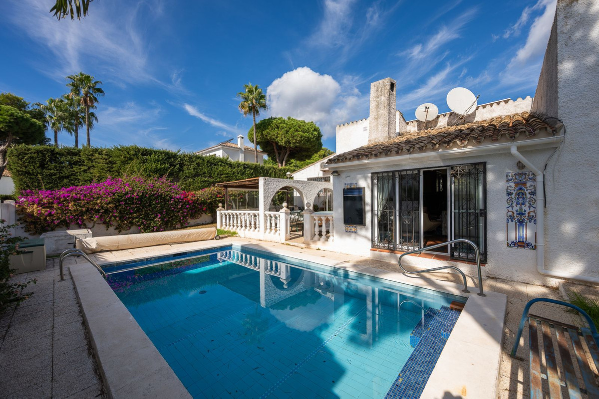 a22c1766440617eeda364eaa5912cffd - 1