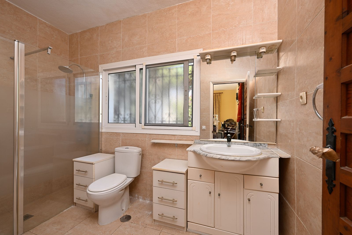 a22c1766440617eeda364eaa5912cffd - 11