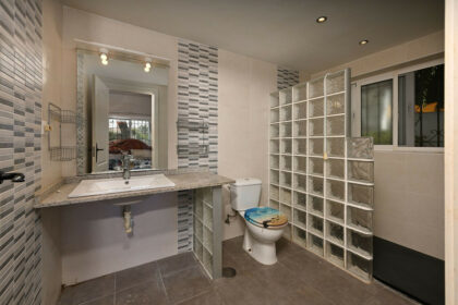 a22c1766440617eeda364eaa5912cffd - 12