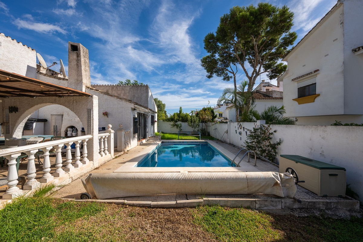 a22c1766440617eeda364eaa5912cffd - 16