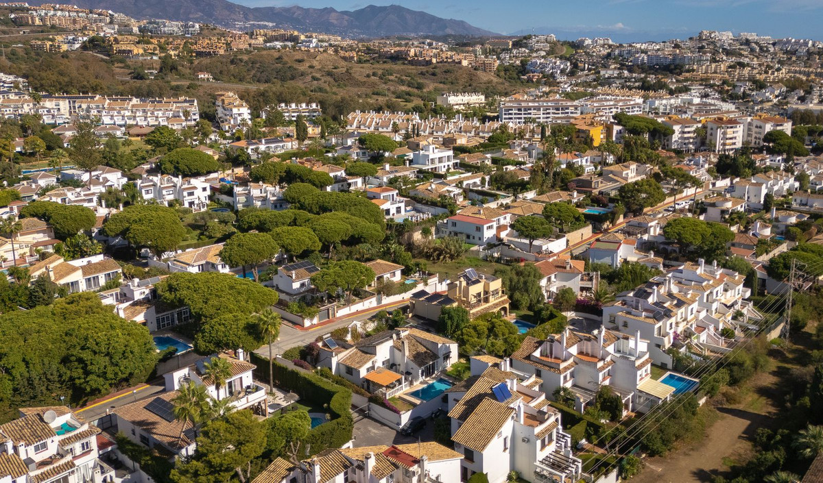 a22c1766440617eeda364eaa5912cffd - 29