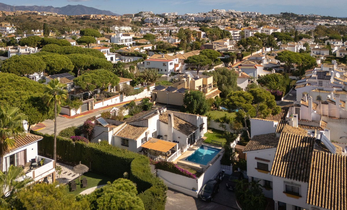 a22c1766440617eeda364eaa5912cffd - 33