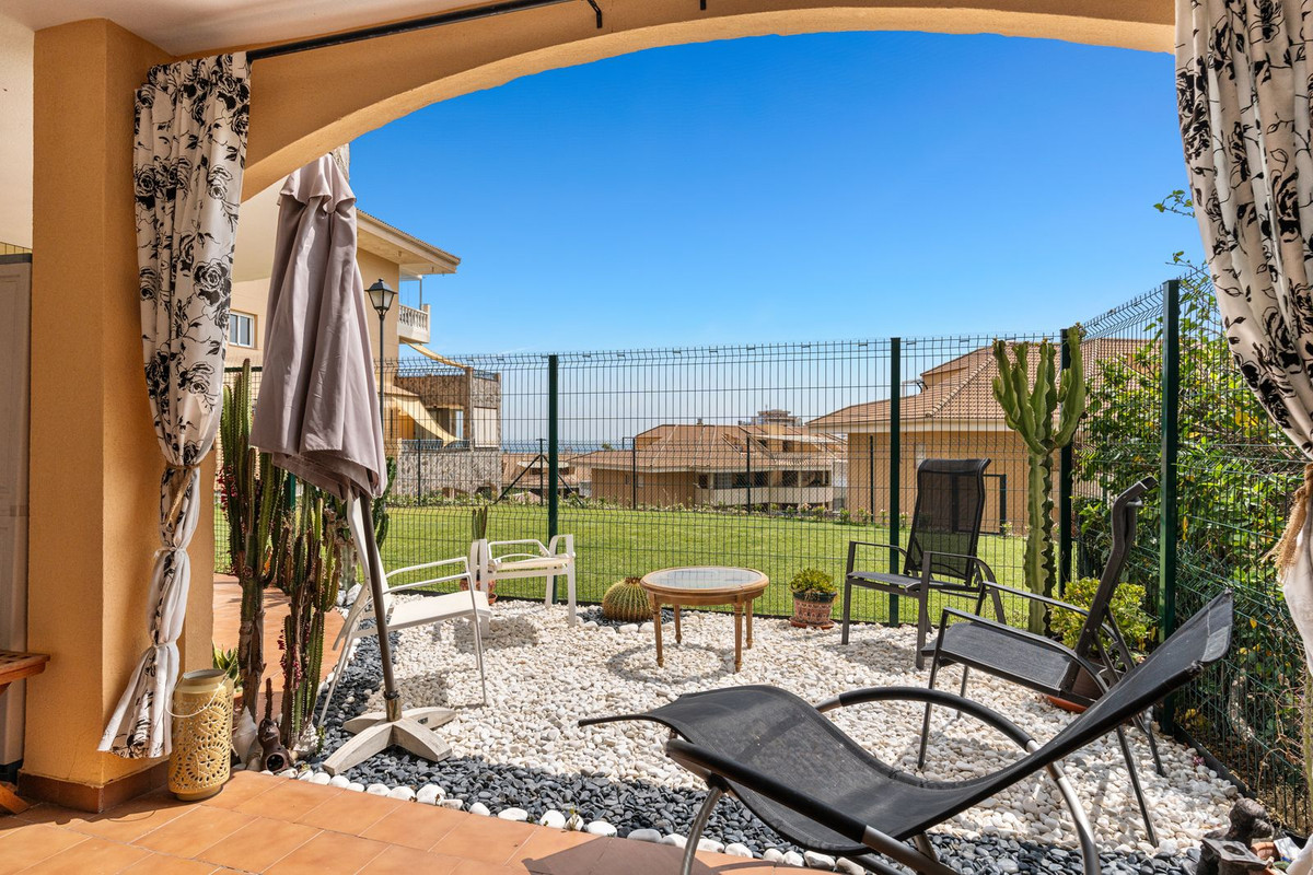 a2e2667bc7e7c4cf4e7c3bf1c1caf375 - 14